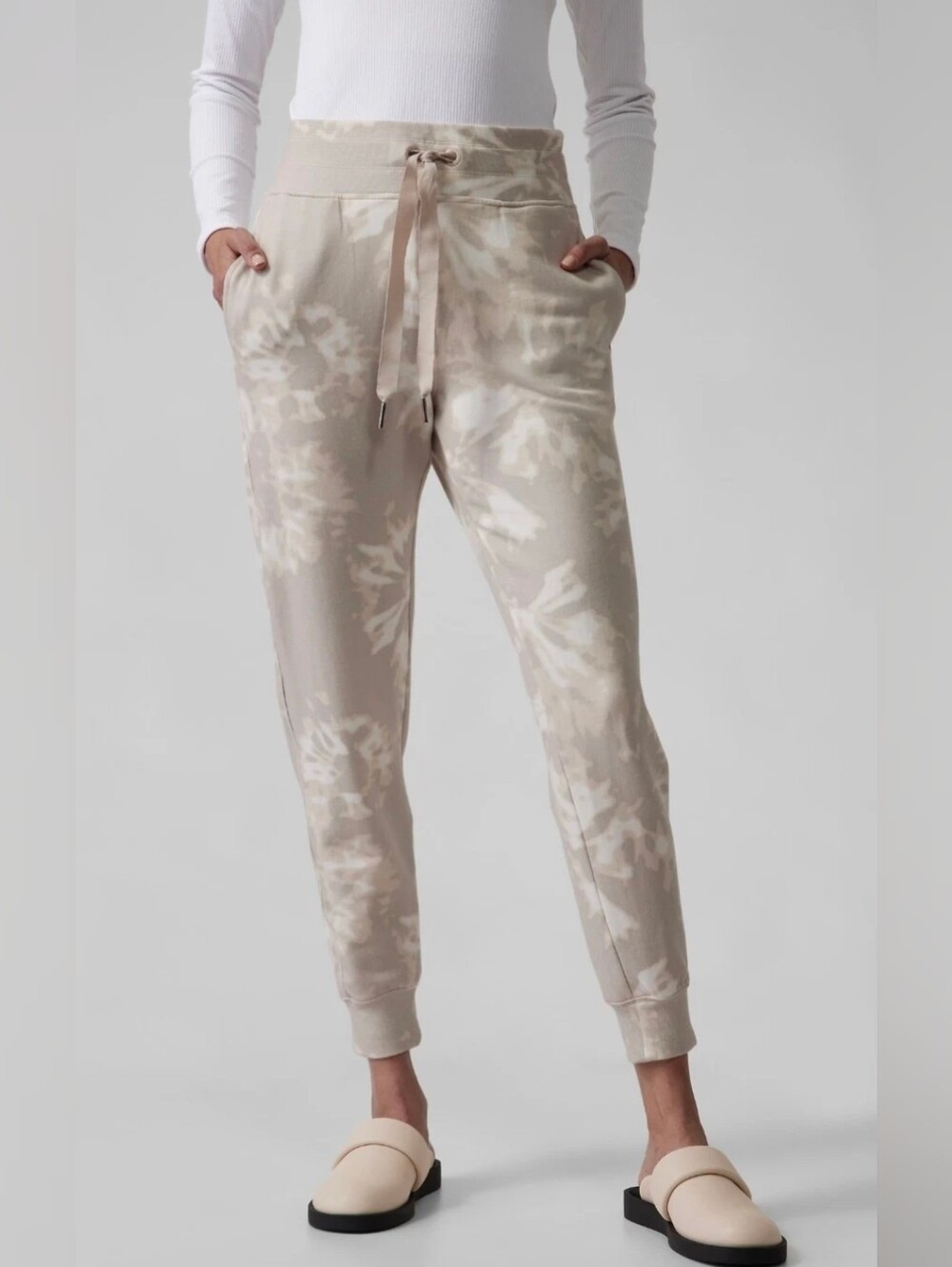 Athleta Balance Printed Jogger Willow Abalone Grey